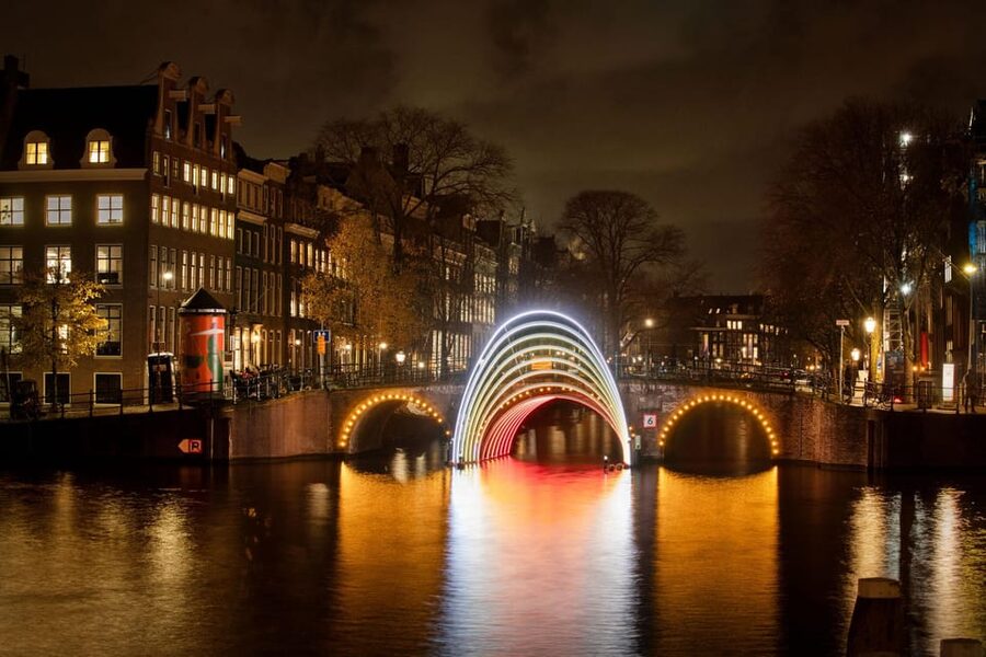 Amsterdam: Light Festival Boat Tour with Warm Drinks - Setting out on the 75-minute route