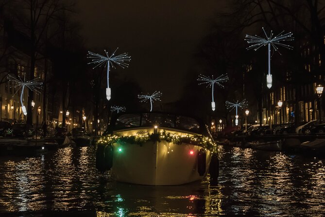 Amsterdam Light Festival: Canal Cruise + Snack & Unlimited Drinks - The boat is the most important detail