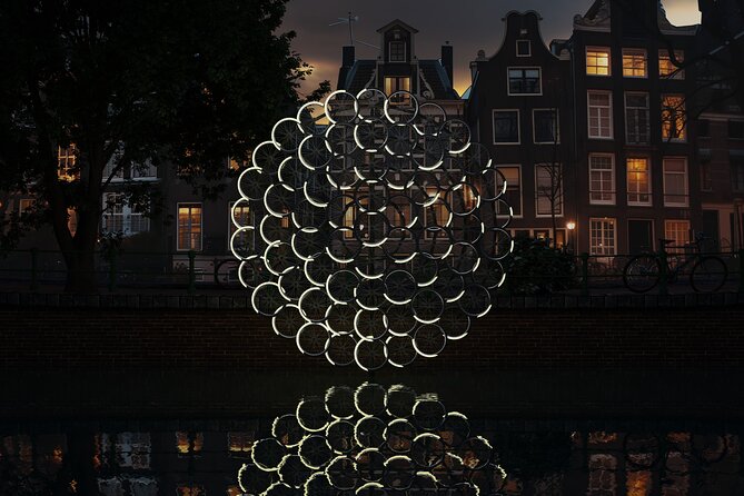 Amsterdam Light Festival Canal Cruise + Unlimited Drinks Option - What the 75-minute route feels like