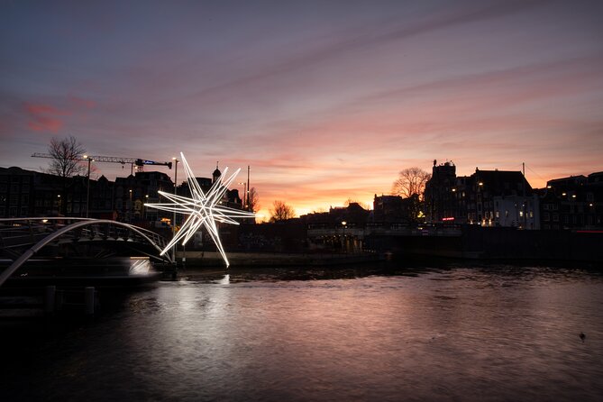 Amsterdam Light Festival Canal Cruise + Unlimited Drinks Option - Drinks, snacks, and the December 31 exception