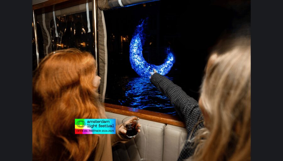 Amsterdam: Light Festival Cruise With Drinks & Snacks - Why the Light Festival works from the canals