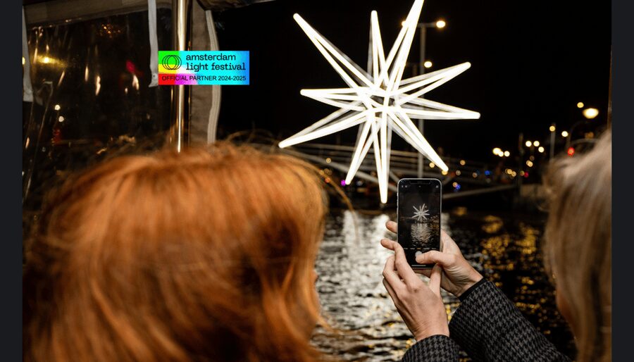 Amsterdam: Light Festival Cruise With Drinks & Snacks - How much you see in 75 minutes
