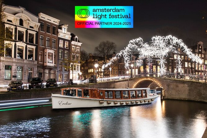 Amsterdam Light Festival: Heated Boat Cruise + Hot Drinks & Bite - A covered boat, with real comfort tradeoffs