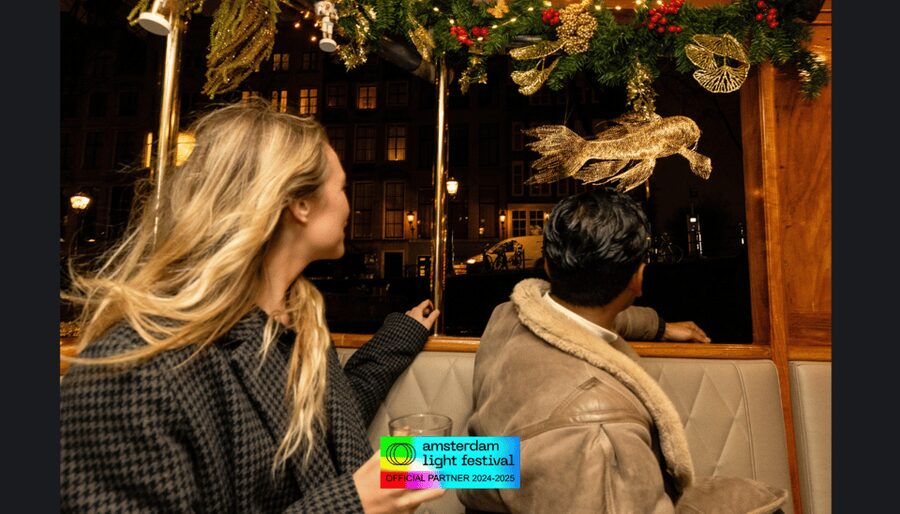 Amsterdam: Light Festival Heated Cruise w/ Drinks & Snacks - Brouwersgracht and Haarlemmersluis