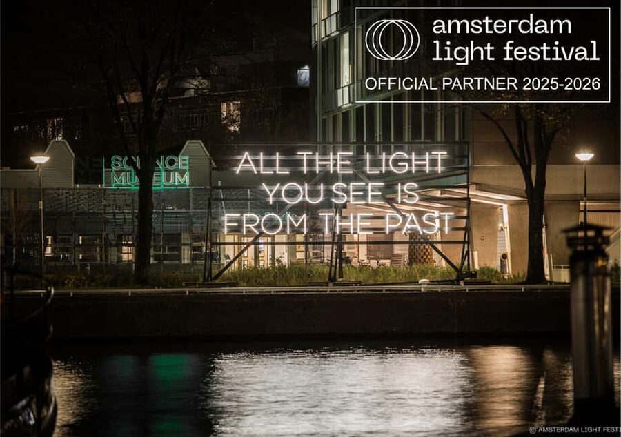 Amsterdam Light Festival Live Commentary & Optional Drinks - The Amstel, Magere Brug, and the city at night