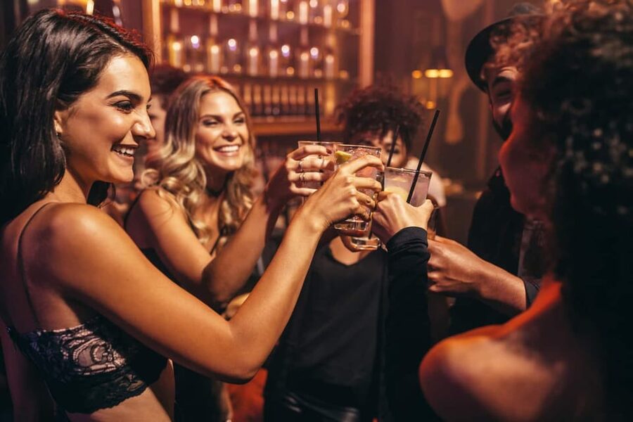 Amsterdam: Ludwig's Hidden Speakeasy Cocktail VIP Tour - What the four-hour route feels like