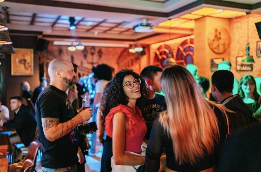Amsterdam: Ludwig's Original Pub Crawl with VIP Club Entry - What happens at the five bar stops