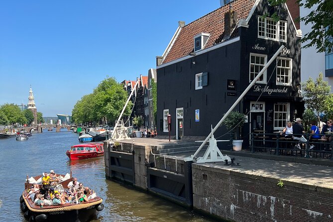 Amsterdam Luxury Boutique Boat tour with Unlimited Beer and Wine - Timing, reliability, and the 40 to 60 minute question