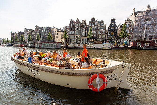 Amsterdam Luxury Canal Cruise + Unlimited Drinks & Bites option - How the guides shape the experience