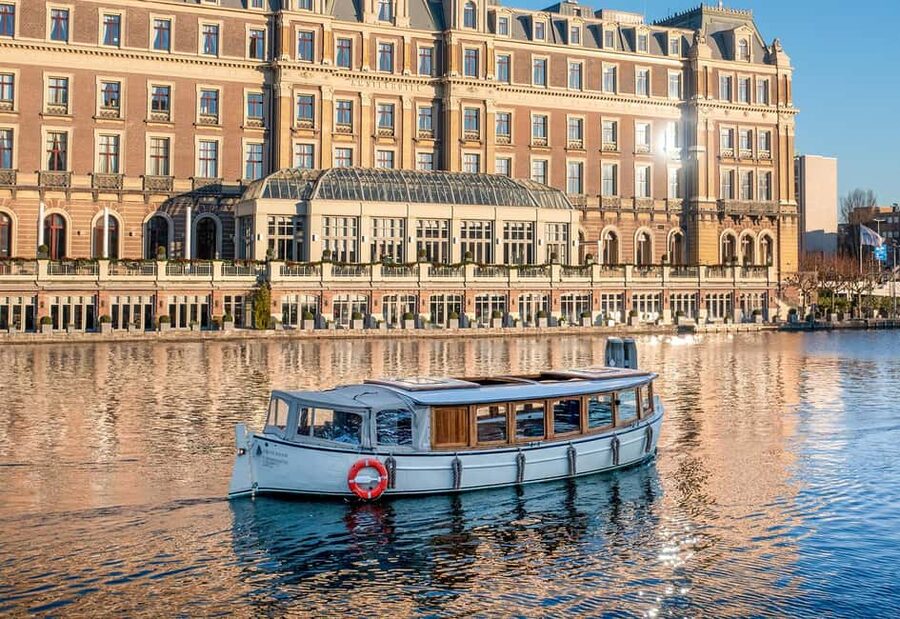 Amsterdam: Luxury Canal Cruise with Optional Snacks & Drinks - Why this Amsterdam cruise is different from a standard canal ride