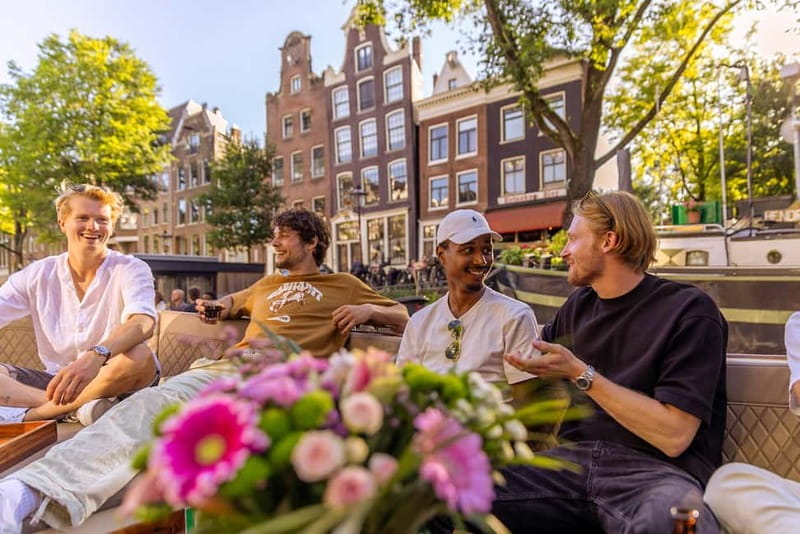 Amsterdam: Luxury Canal Cruise with Optional Snacks & Drinks - Drinks, snacks, and the onboard mood