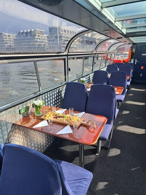 Amsterdam: Luxury Cheese & Wine Canal Cruise - Cheese, canals, and a good look at Amsterdam