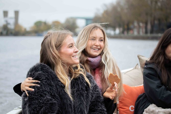 Amsterdam: Luxury Saloon Boat Cruise with Cocktails & Waffle - Cocktails, soft drinks, and the waffle question