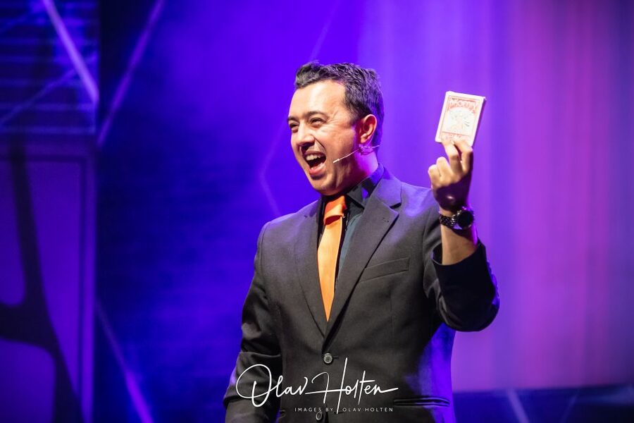 Amsterdam: Magic Show - Four performers, four different kinds of magic
