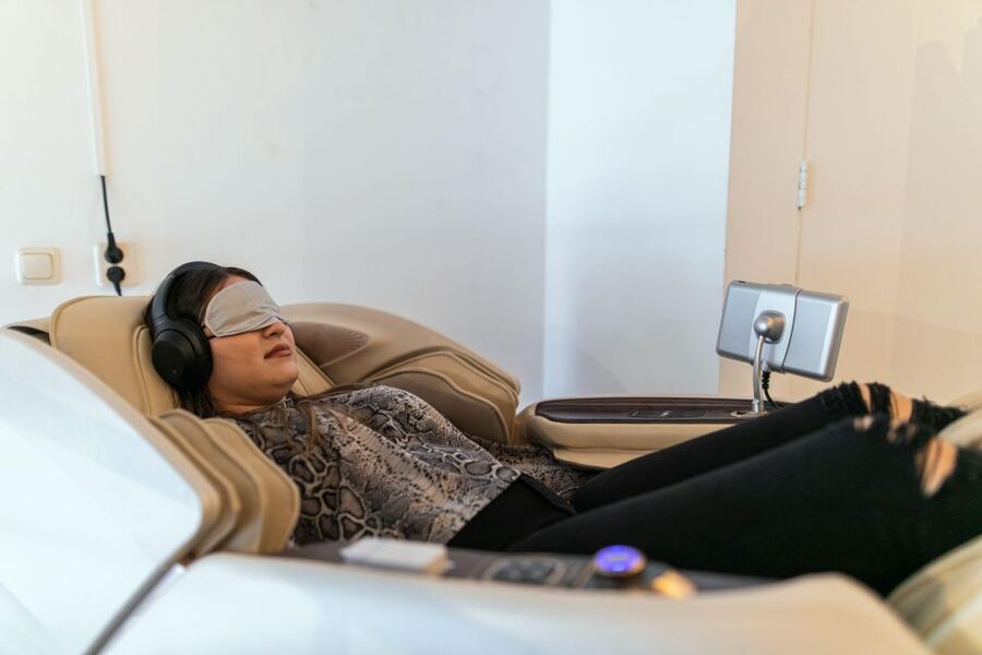 Amsterdam: Massage Session - Who gets the most value for $24