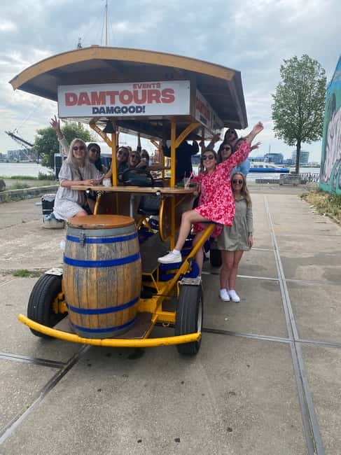 Amsterdam: MIXED - Beer & Bubbles Bike Tour - Why the private group format matters