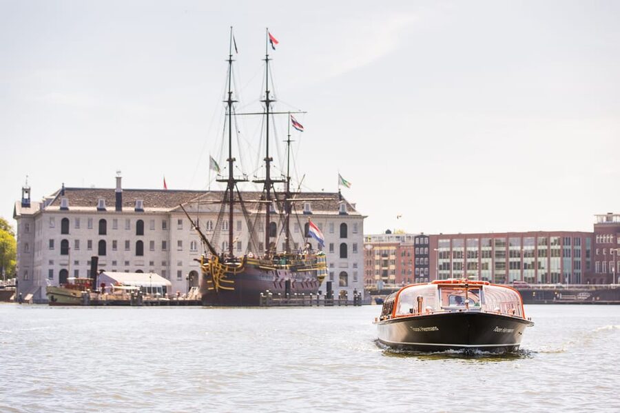 Amsterdam: Moco Museum Entry Ticket and Canal Cruise - Children, access, and practical limits