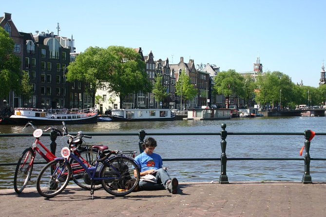 Amsterdam: Multiple-Day Bike Rental - Amsterdam makes a bike rental especially useful