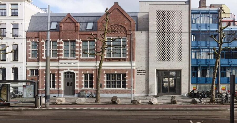 Amsterdam: National Holocaust Museum Entry Ticket - Entering the former Hervormde Kweekschool