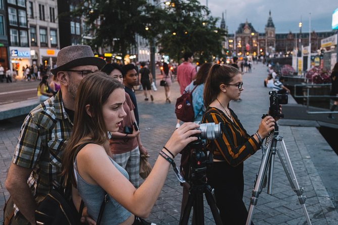 Amsterdam Night Photography Workshop with a Professional - Meeting David at 9:30 pm