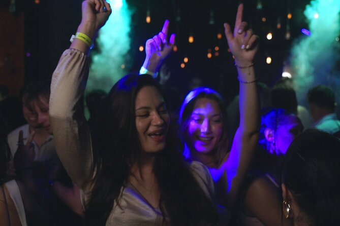 Amsterdam Nightlife Ticket & Bottle of Champagne - How the Amsterdam nightlife pass works