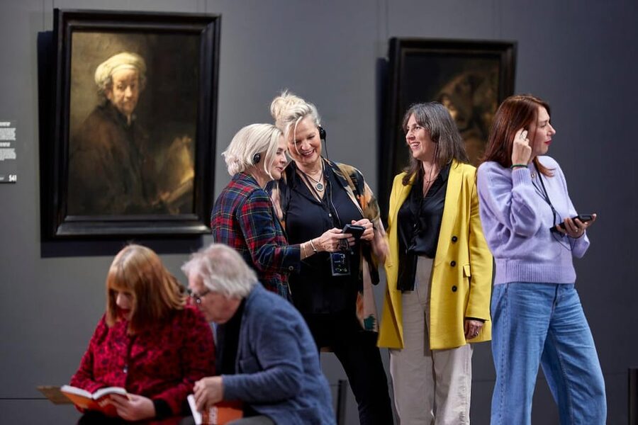 Amsterdam: Official Audio Guide for Rijksmuseum Visit - Choosing between the highlights, Rembrandt, and building routes