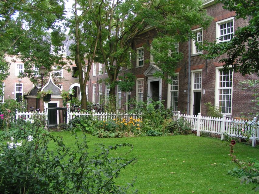 Amsterdam Old City Private Walking Tour - Chinatown and Nieuwmarkt