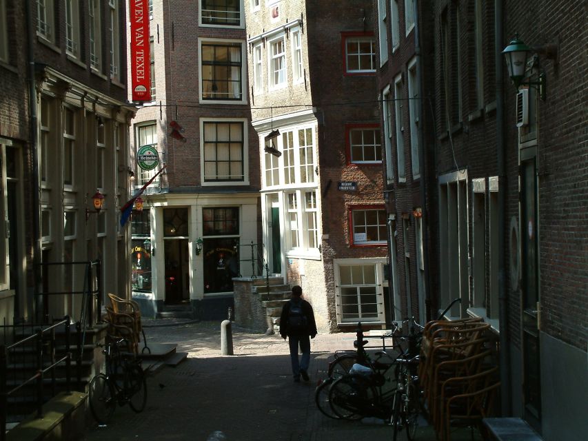 Amsterdam Old City Private Walking Tour - Amsterdam’s swampy beginning
