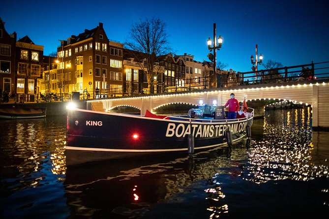 Amsterdam Open Boat Cruise in Old City Center with Live Guide - Timing, flexibility, and the value of an hour