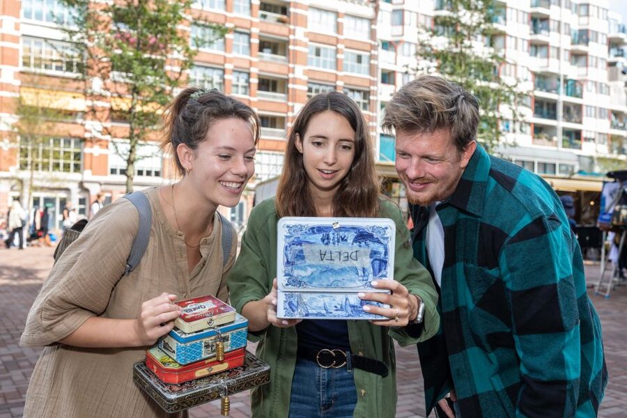 Amsterdam: "Operation 45 " Treasure Hunt Walking Tour - Key points to know before you book