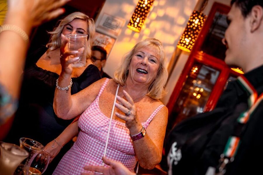 Amsterdam: Original Pub Crawl Party with VIP Entrance - What $12 really gets you