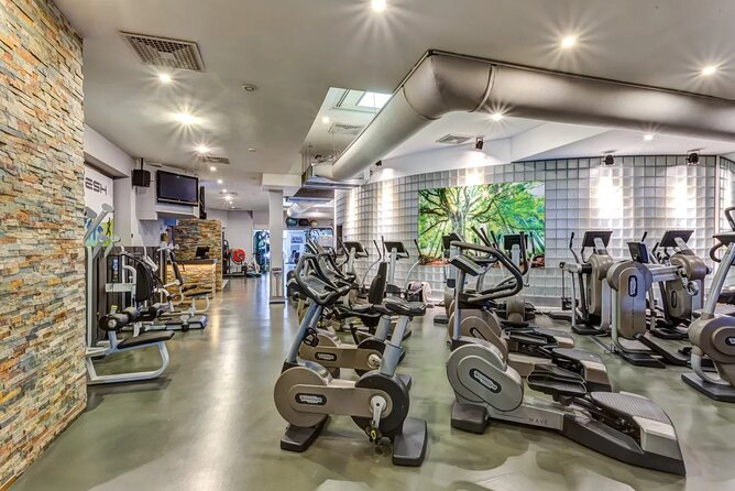 Amsterdam Premium Fitness Pass - Choosing between one, two, and five visits