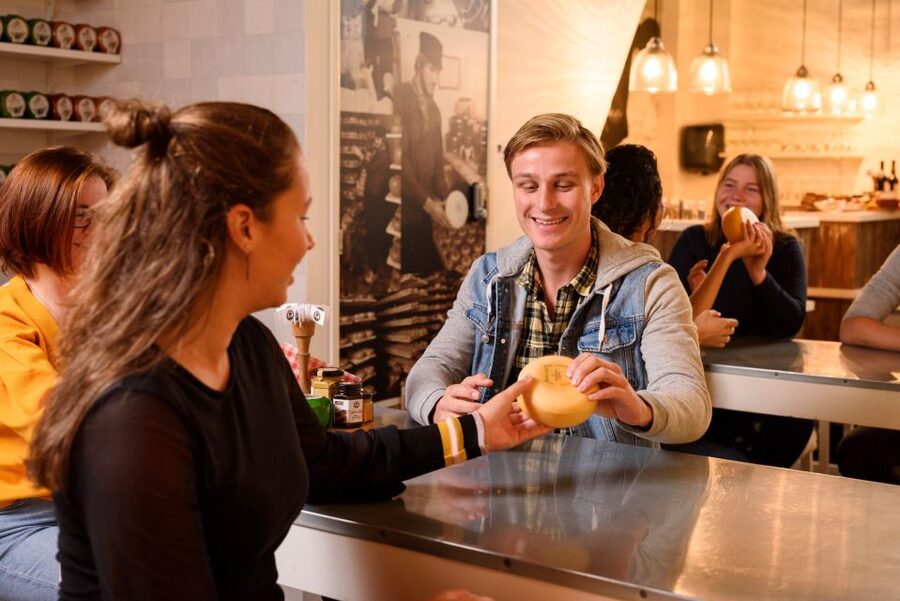 Amsterdam: Premium Henri Willig Cheese Tasting Experience - Location, timing, and a few practical cautions