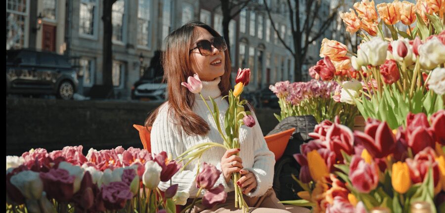Amsterdam: Premium Tulip Boat Canal Tour - What the $32 price really buys you