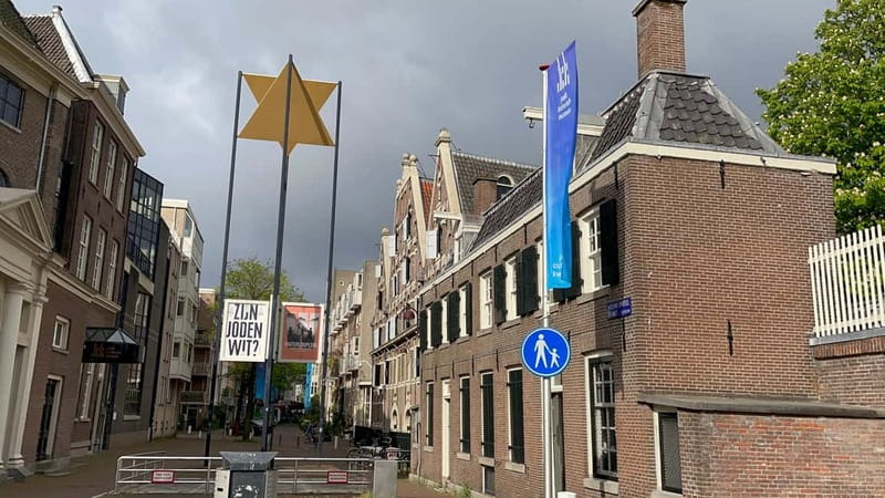 Amsterdam: Private Anne Frank and Jewish History Tour - A pause for Dutch apple pie
