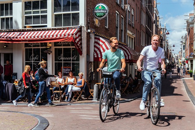 Amsterdam PRIVATE Bike Tour With Locals: Bike & Local Snack Included - Why a private bike tour works so well in Amsterdam