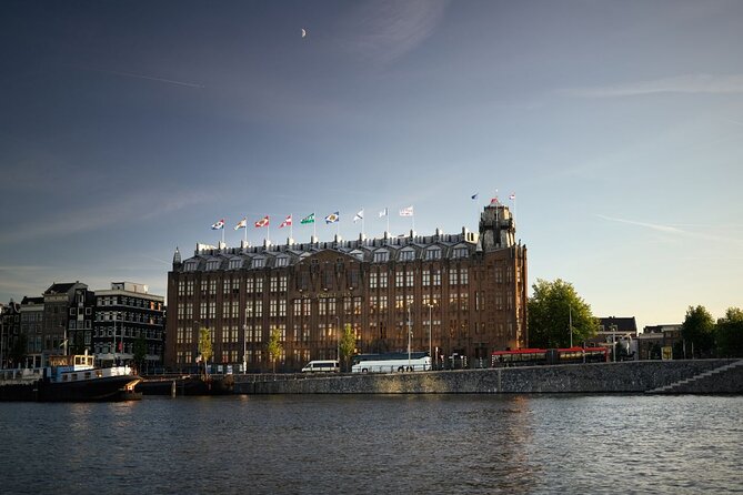 Amsterdam Private Boat Tour with Unlimited Drinks - Art, flowers, and the Amstel