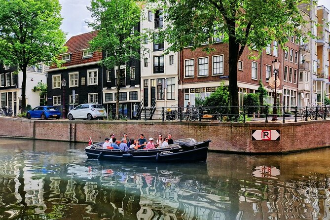 Amsterdam Private Canal Cruise – 90 Minutes through the Old City - Herengracht and the Seven Bridges view