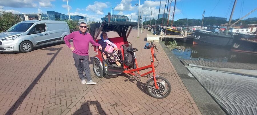 Amsterdam: Private City Highlights Tour by Rickshaw - Key things to know before booking
