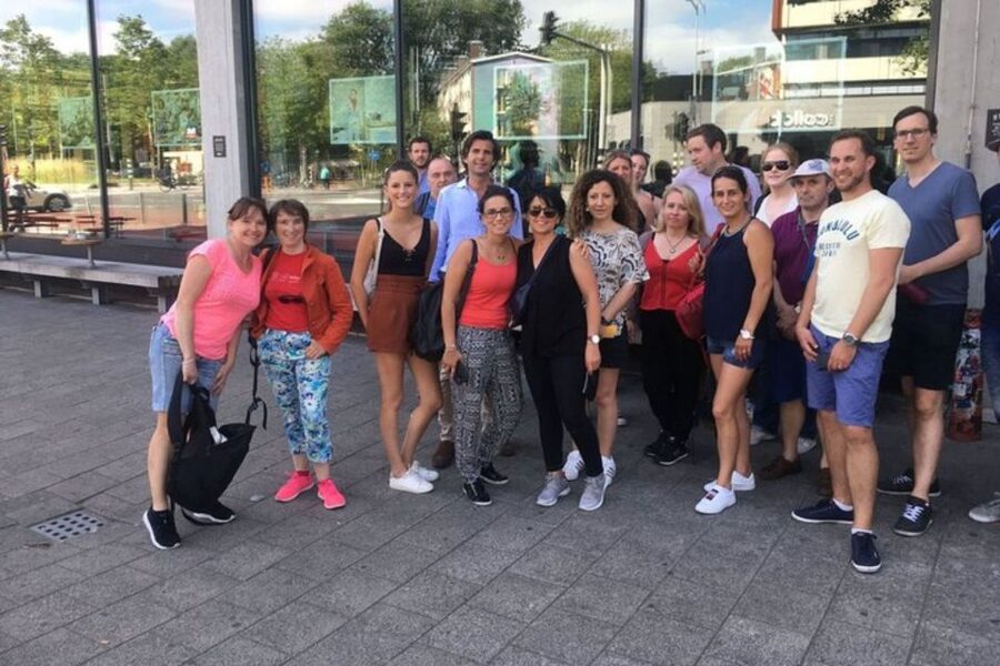 Amsterdam: Private custom tour with a local guide - A private walk instead of a fixed Amsterdam route