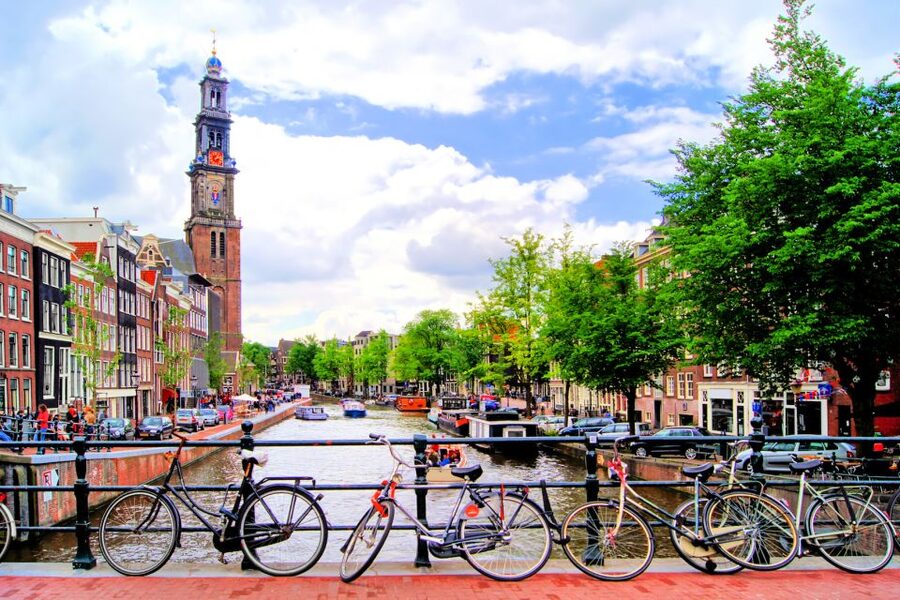 Amsterdam: Private Guided Walking Tour - Why a private walk works well in Amsterdam