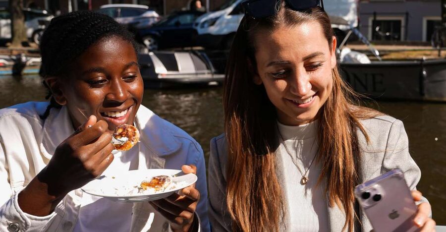 Amsterdam: Private Luxury Cruise with BBQ and Drinks - Key things to know before you book