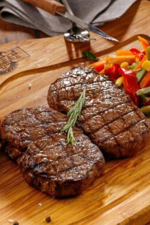 Amsterdam: Private Luxury Cruise with BBQ and Drinks - Finding the meeting point near Leidsebrug