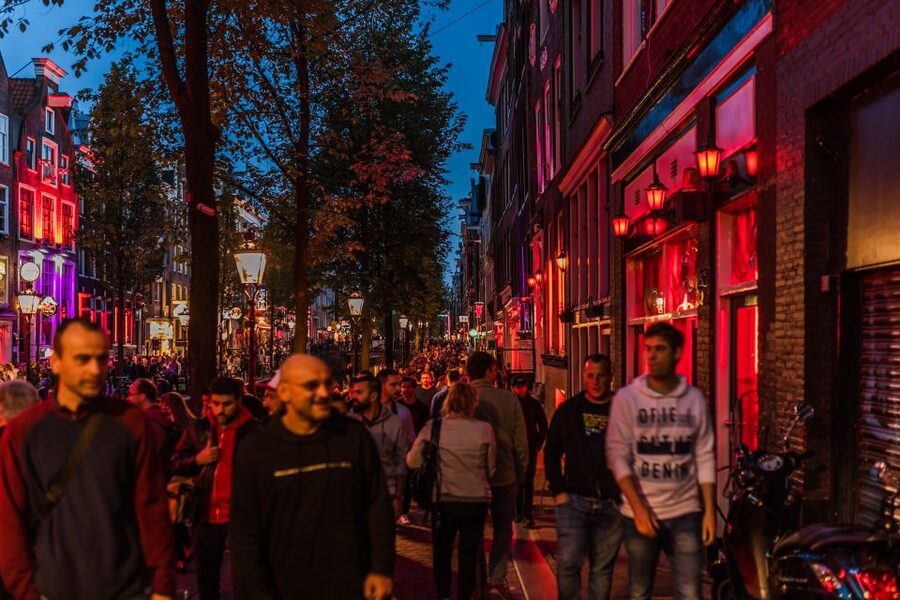 Amsterdam: Private Night Tour of Speakeasies and Bars - What $151 per person really gets you