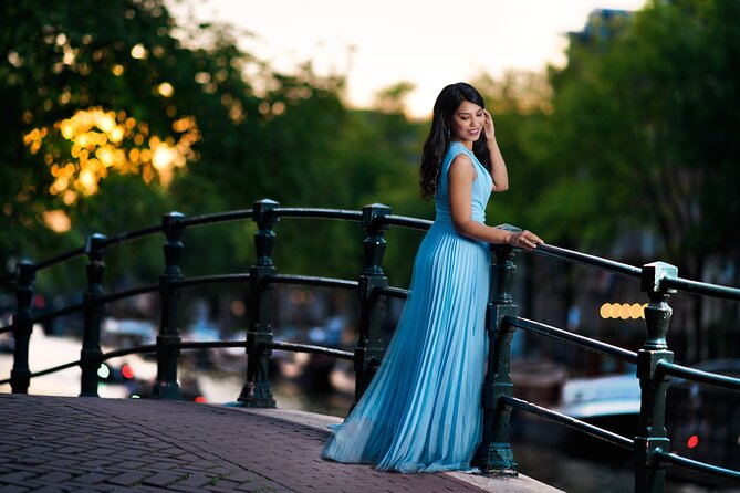 Amsterdam Private Photo Session Tour - Reguliersgracht and the old canal façades