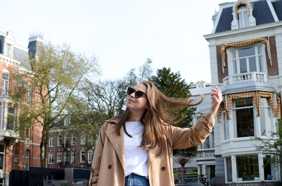 Amsterdam: Private Photoshoot in iconic locations - What the 10 edited photos mean in practice