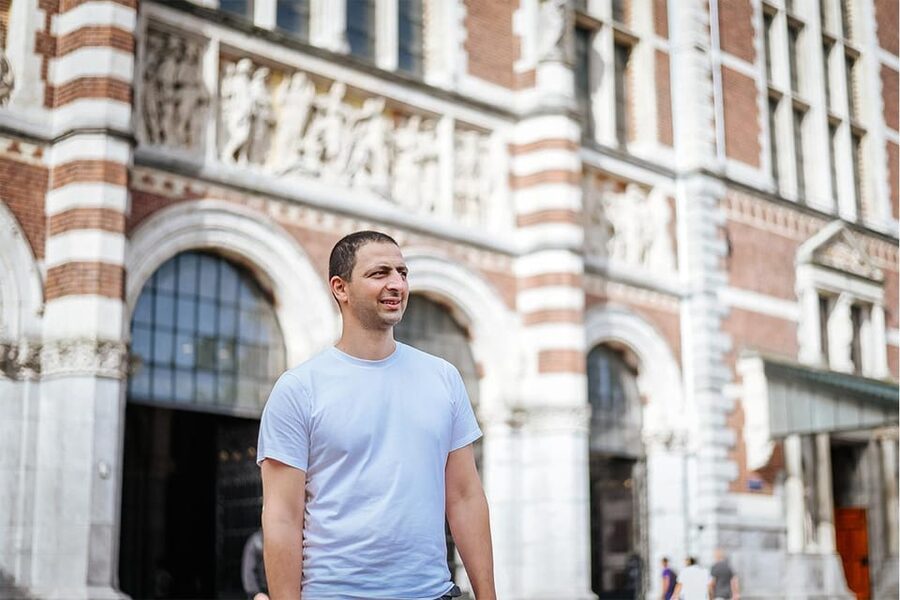 Amsterdam: Private Photoshoot in iconic locations - Is $171 good value for one or two people?