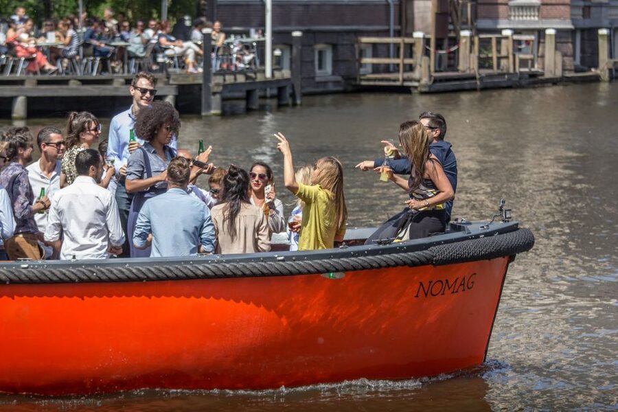 Amsterdam: Private Prosecco Canal Cruise Tour - Should you book the Amsterdam Prosecco cruise?