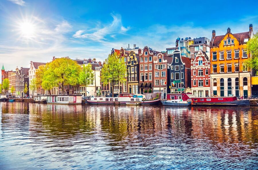 Amsterdam: Private Prosecco Canal Cruise Tour - Who will enjoy this cruise most
