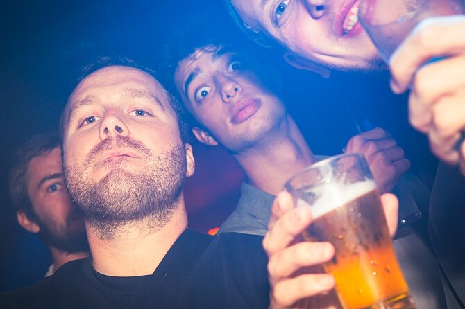Amsterdam Private Pub Crawl in the City Center - How the drinks and free shots work